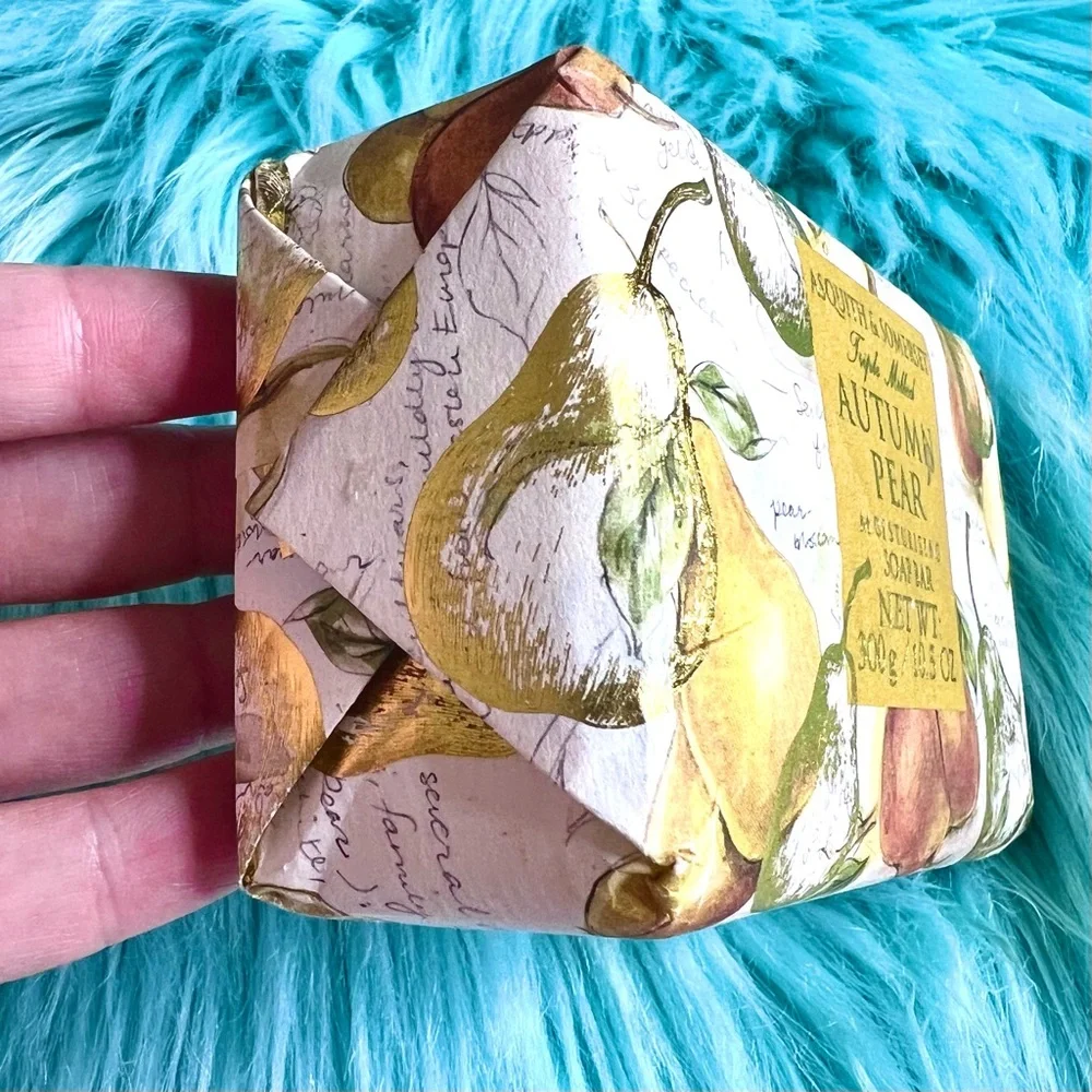 Asquith & Somerset Autumn Pear 10.5 oz Triple Milled Moisturizing Bath Bar Soap